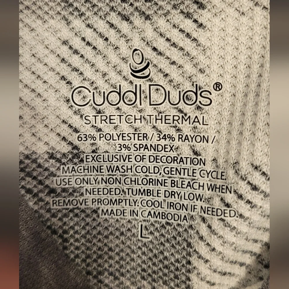 Women's Cuddl Duds Stretch Thermal - Picture 2 of 2